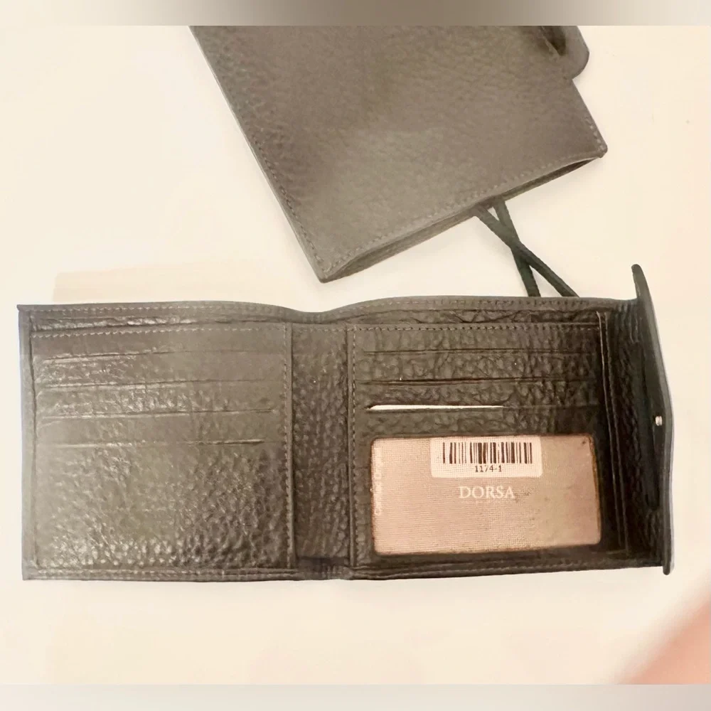 DORSA Leather Traveling Pouch for passport with wallet. Hand crafted. Brown